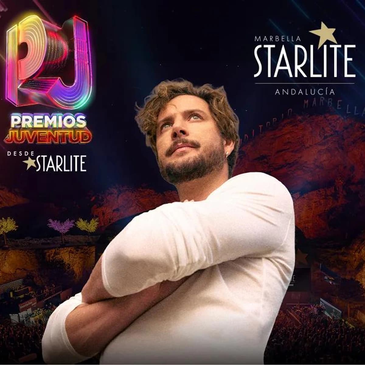 Cartel oficial del concierto de Manuel Carrasco con retrato del artista vestido de blanco, logos de Premios Juventud y Starlite y la Cantera de Nagüeles al fondo.