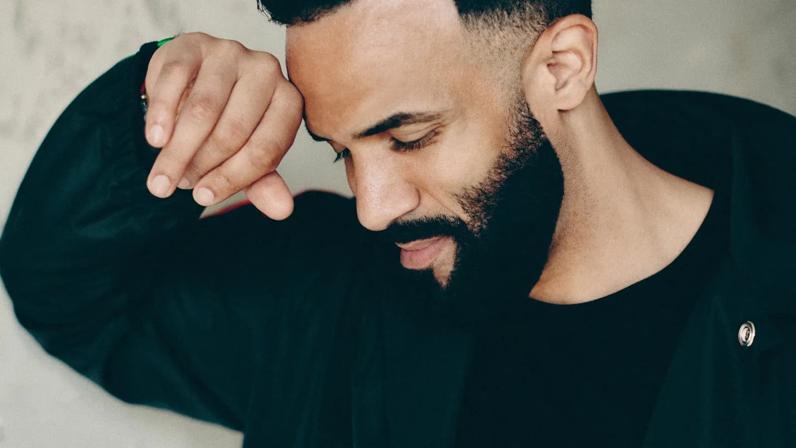 Craig David actuando en vivo