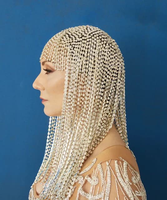 Marina Heredia actuando apasionadamente en el escenario