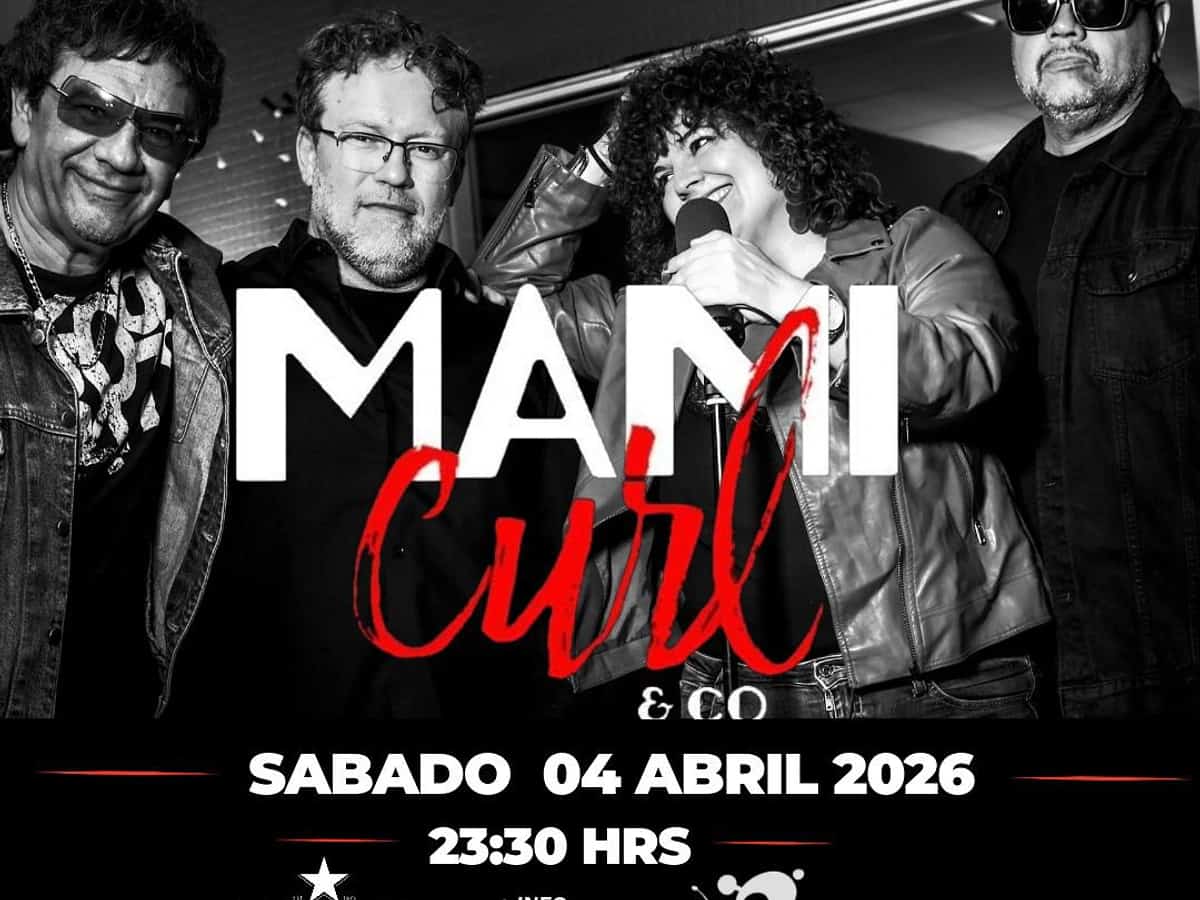 Cartel promocional de Mami Curl & Co en Premiere Club con cuatro miembros de la banda en blanco y negro y la vocalista en el centro con micrófono. El concierto es el sábado 4 de abril de 2026 a las 23:30 h en Marbella.