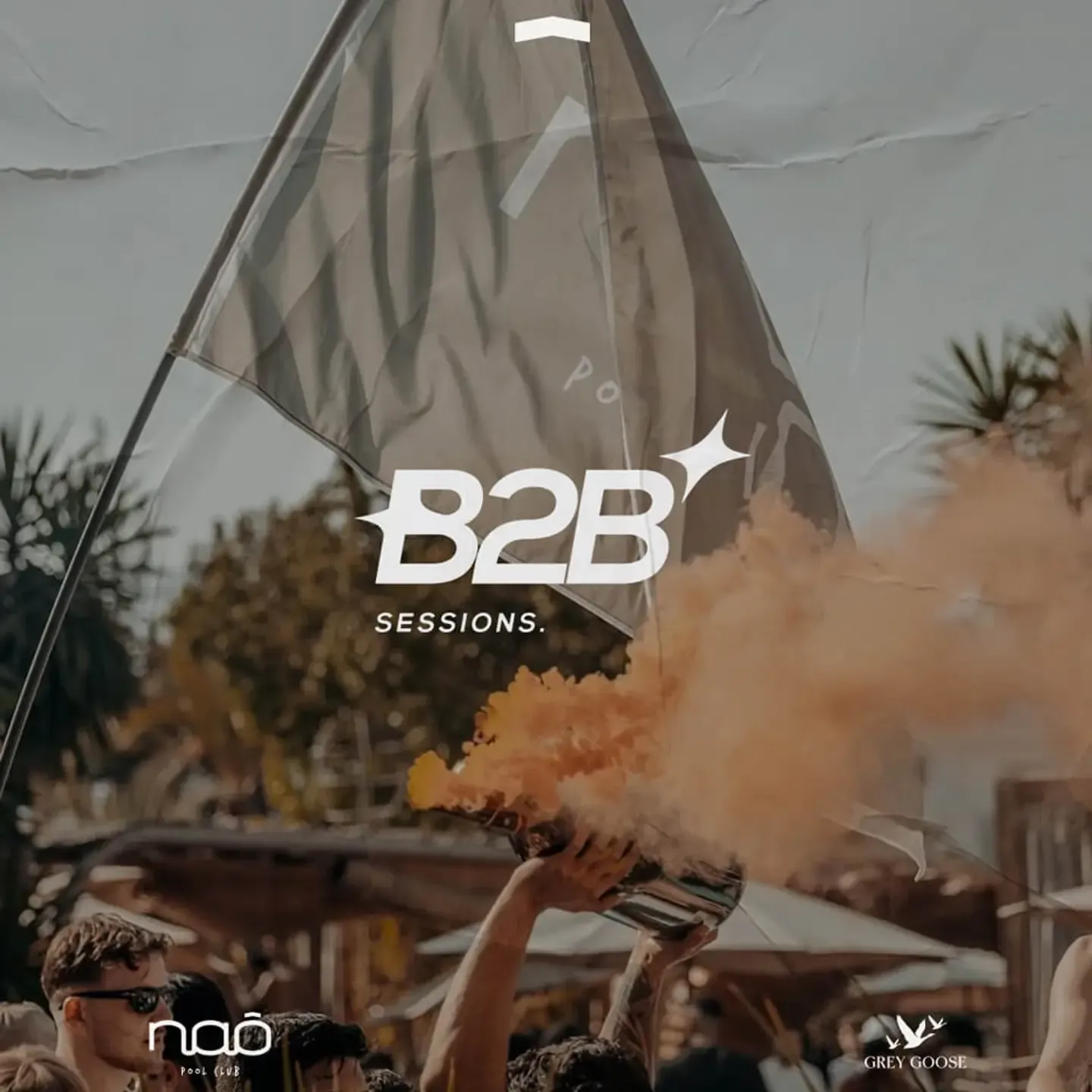 Fiesta vibrante junto a la piscina con personas disfrutando de música electrónica en Naô Pool Club