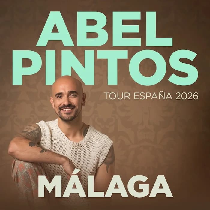Abel Pintos actuando en vivo en el escenario