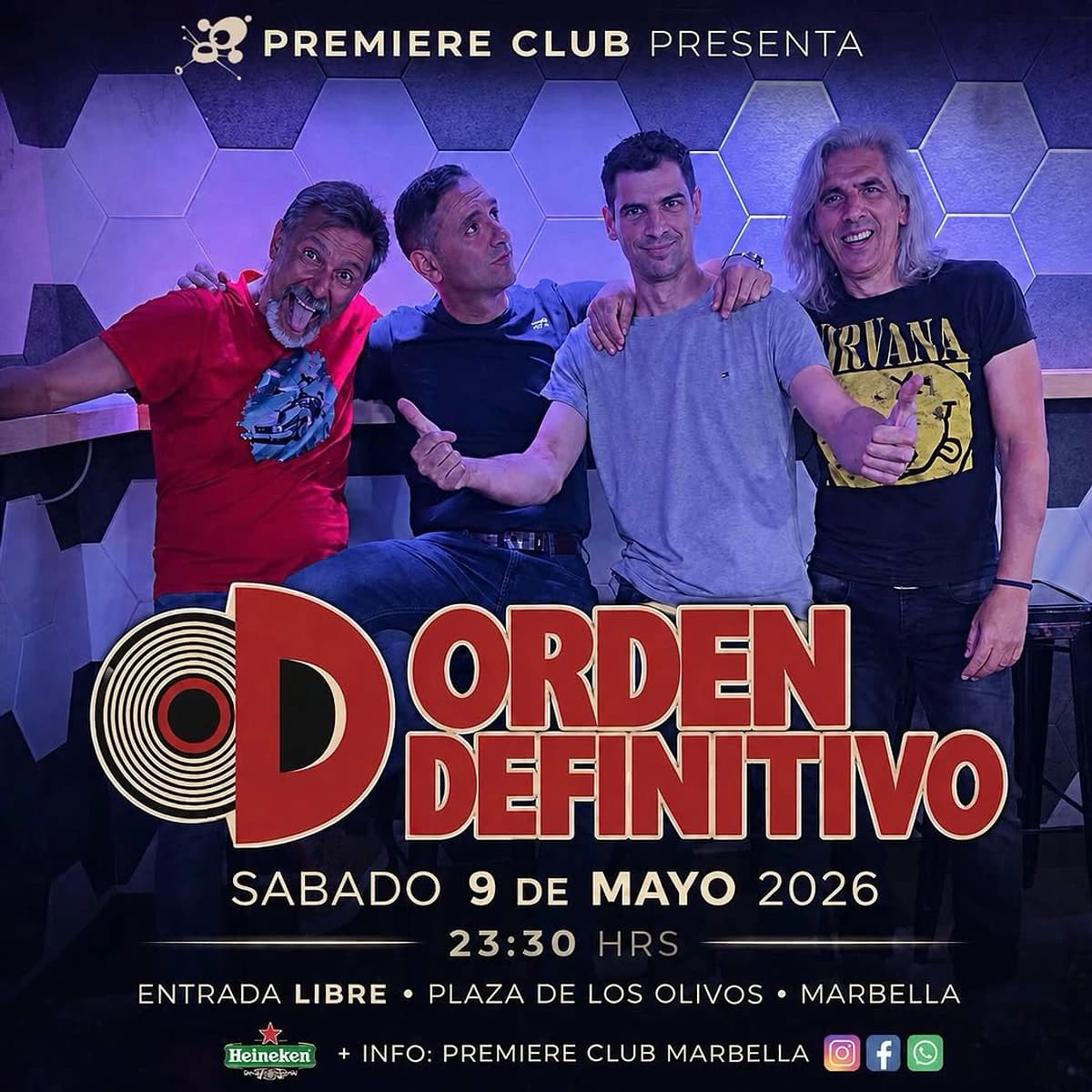 Cartel promocional de Orden Definitivo en Premiere Club Marbella con cuatro miembros de la banda posando juntos sobre un fondo geométrico azul. El concierto es el sábado 9 de mayo de 2026 a las 23:30 h y la entrada es libre.