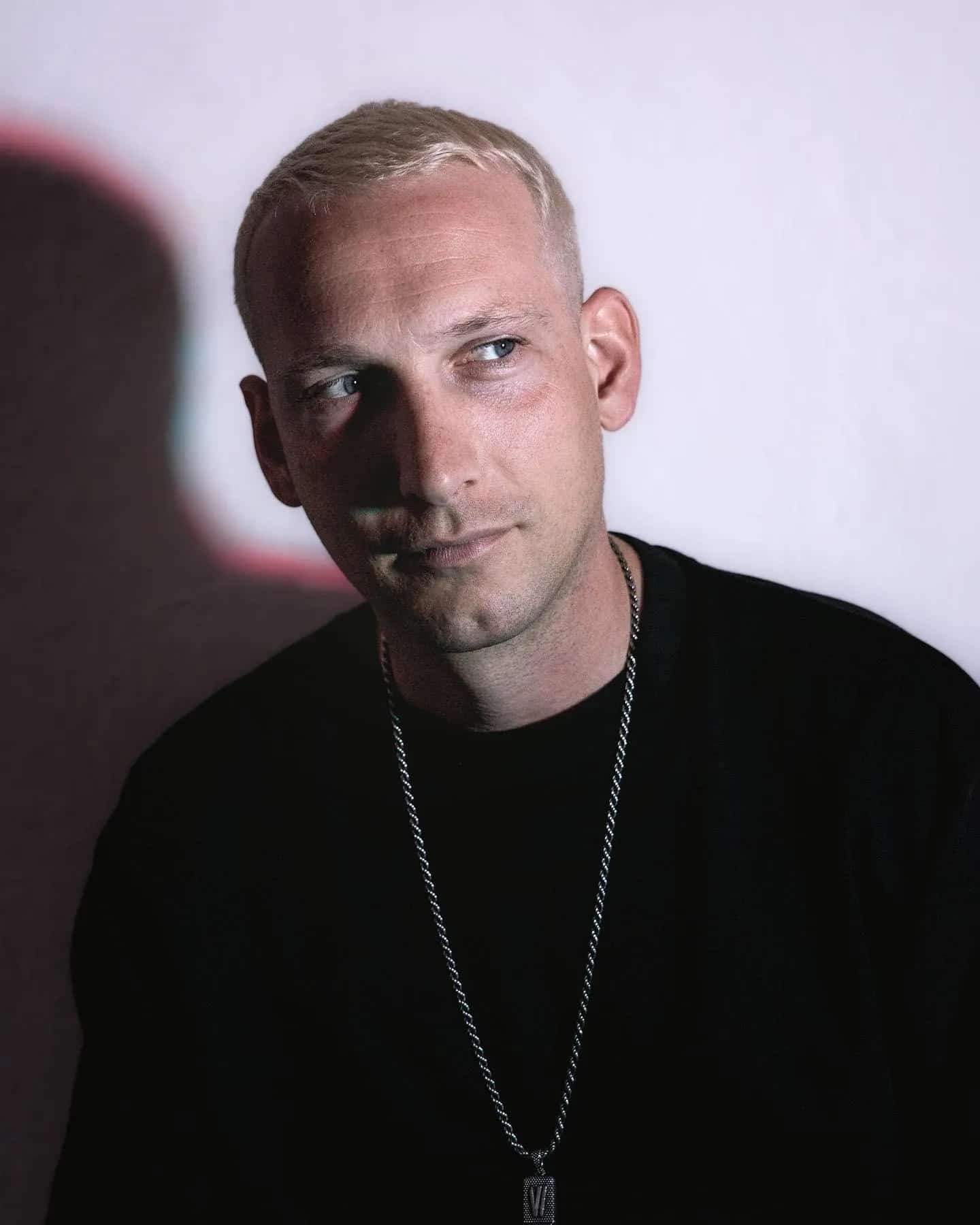 Aera actuando en vivo en Studio Club en Torremolinos 2026