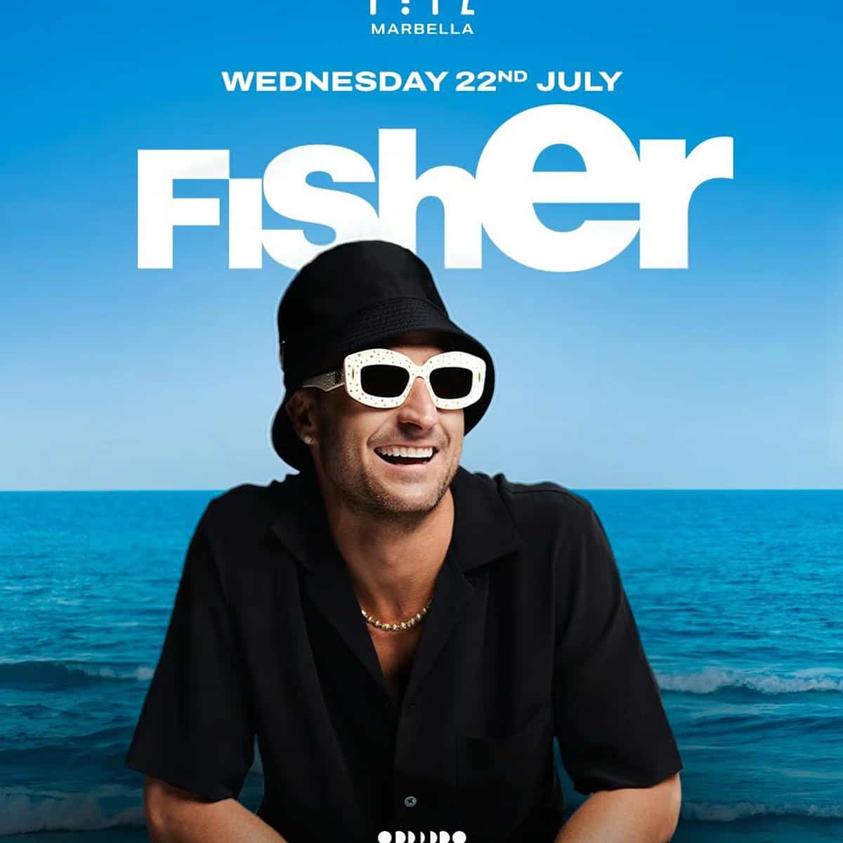 Cartel de FISHER en FITZ Marbella para el miércoles 22 de julio, con fondo azul, retrato del DJ, plano de mesas VIP y estética de club electrónico.